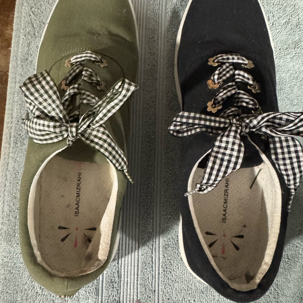 Isaac Mizrahi Two-Tone Sneakers with Checkered Laces